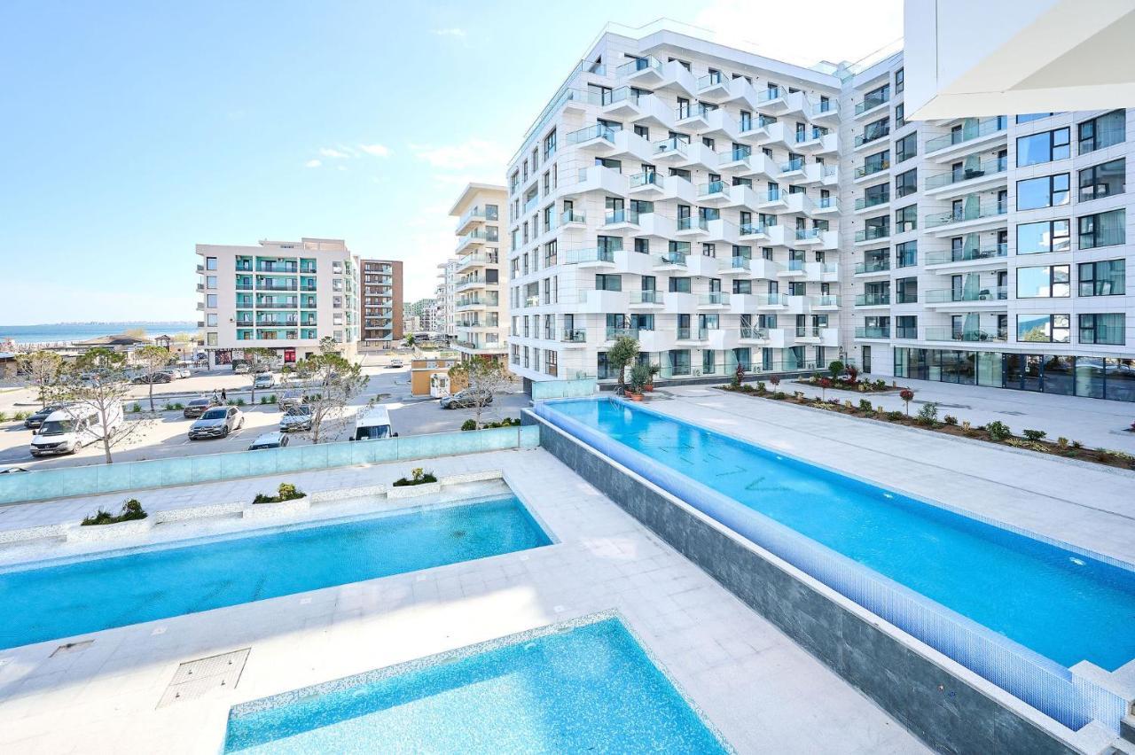 Vlezal Apartment Spa&Pool Beach Resort Mamaia Exterior foto